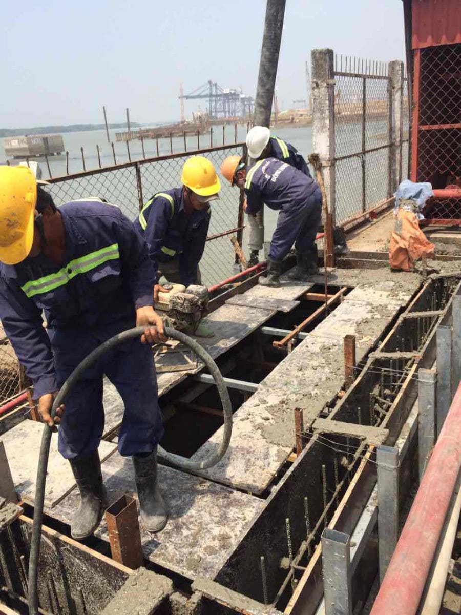 Thi công xây dựng công trình giao thông và Hệ thống hạ tầng kỹ thuật 4 Image 0 02 06 A943d9bd46bfcec1959dd2a98a04caa746078d6b57837f54a4ada3f7ad689367 V
